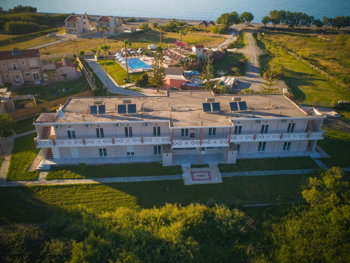 فندق Odos Oneiron Tavronitis Bay المظهر الخارجي الصورة