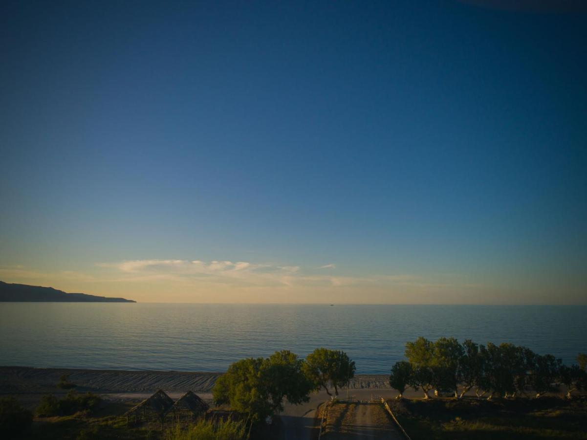 فندق Odos Oneiron Tavronitis Bay المظهر الخارجي الصورة